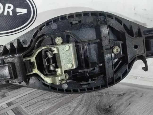 Ручка двери задняя правая Range Rover L322