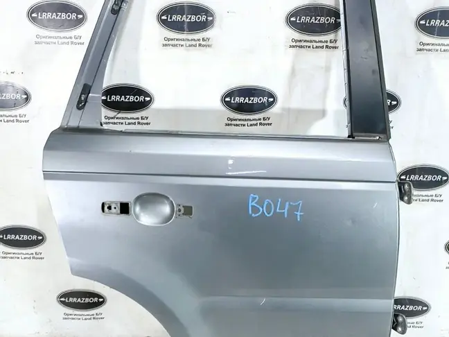 Дверь задняя правая Range Rover Sport L320 05-12