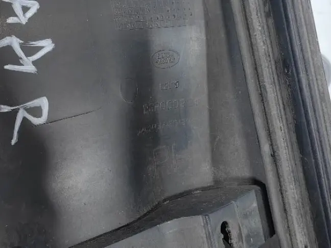 Молдинг двери задний правый Range Rover Sport 320