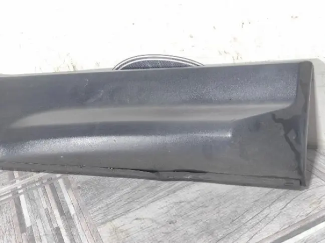 Молдинг двери задний правый Range Rover Sport 320