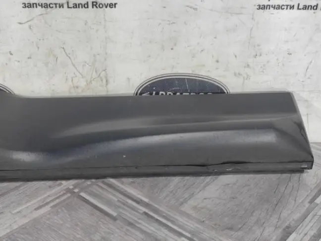 Молдинг двери задний правый Range Rover Sport 320
