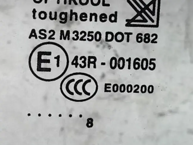 Стекло двери передней правой Range Sport L320