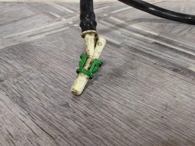 Трубка топливная подача Land Rover Freelander 2.2