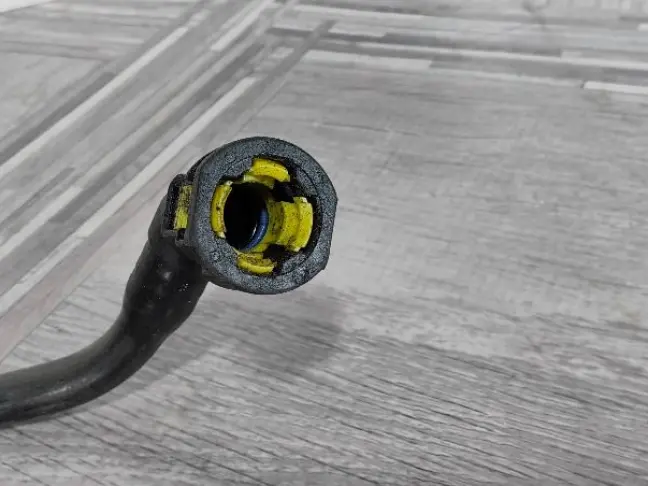 Трубка масла АКПП Land Rover Freelander 2 2.2