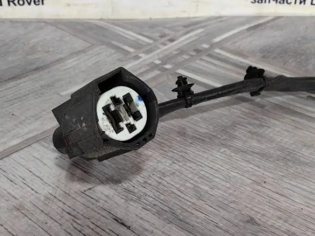 Фишка на блок вентиляторов Land Rover Freelander 2