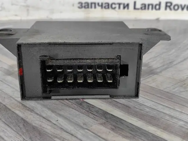 Блок управления фаркопом Land Rover Freelander 2