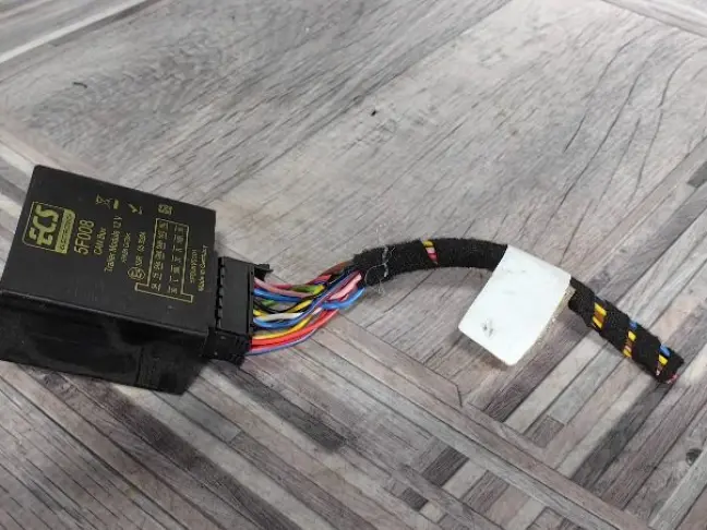 Блок управления фаркопом Land Rover Freelander 2