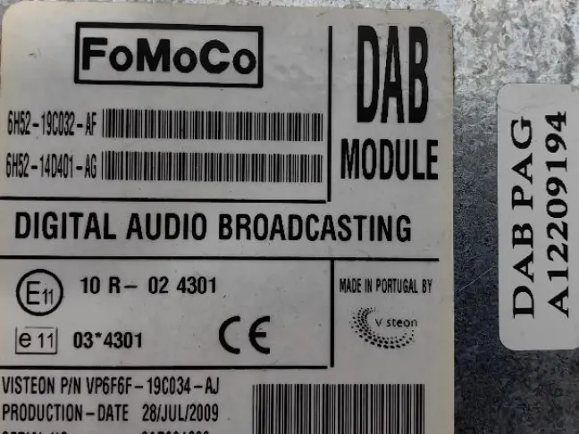 Блок аудио Land Rover Freelander 2