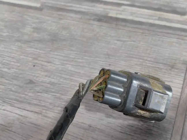 Фишка заднего фонаря Land Rover Freelander 2