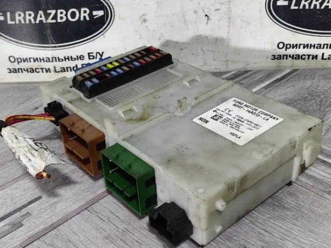 Блок предохранителей Land Rover Freelander 2 2.2