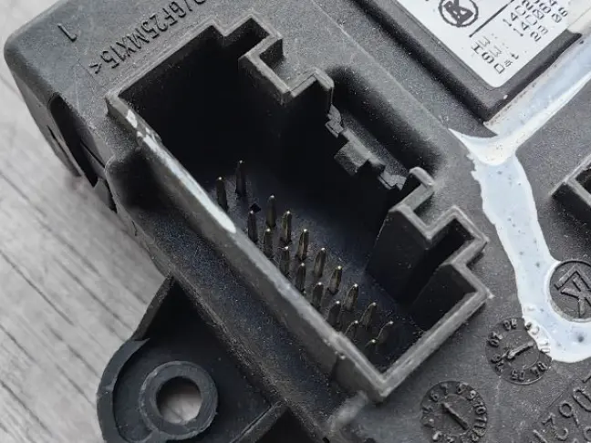 Блок передней двери Land Rover Freelander 2