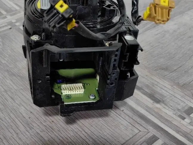 Шлейф подрулевой Land Rover Freelander 2 2.2