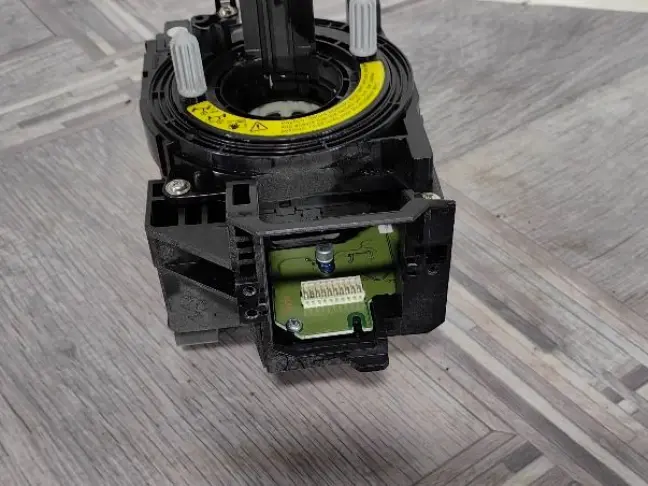 Шлейф подрулевой Land Rover Freelander 2 2.2