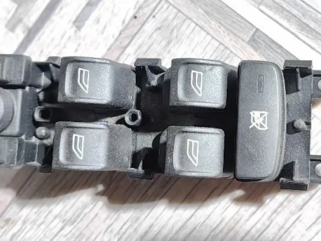 Блок стеклоподьемников Land Rover Freelander 2