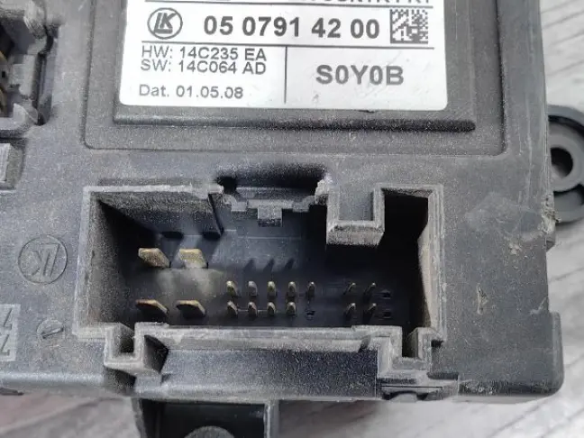 Блок передней двери Land Rover Freelander 2