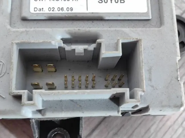 Блок передней двери Land Rover Freelander 2