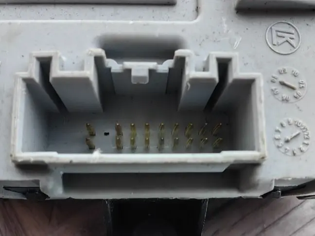 Блок передней двери Land Rover Freelander 2