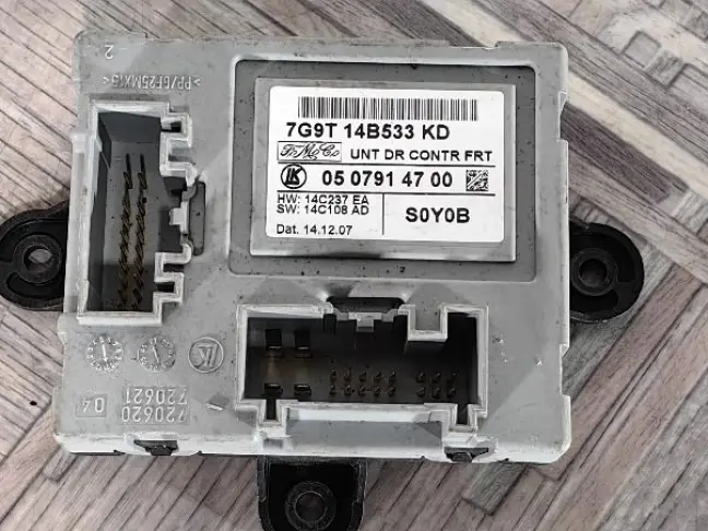 Блок передней двери Land Rover Freelander 2