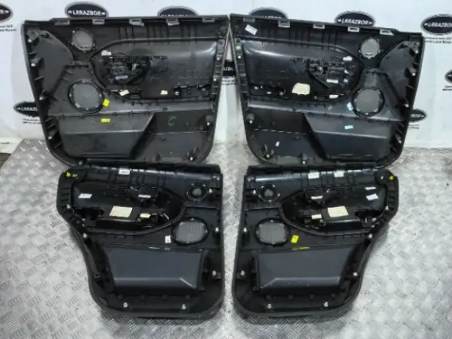 Обшивки карты дверей Land Rover Evoque L538