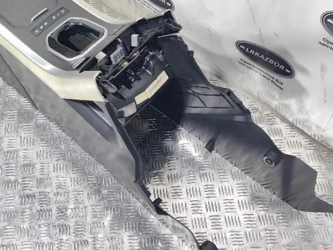 Консоль центральная Land Rover Evoque L538