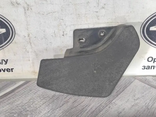 Брызговик задний правый Range Rover Evoque 2 L551
