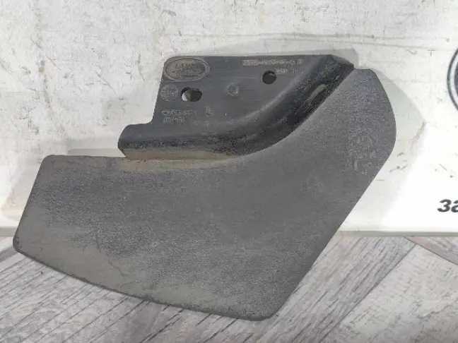 Брызговик задний левый Range Rover Evoque 2 L551