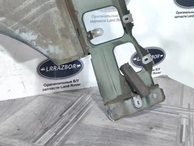 Крыло переднее правое Range Rover 3 L322 02-05