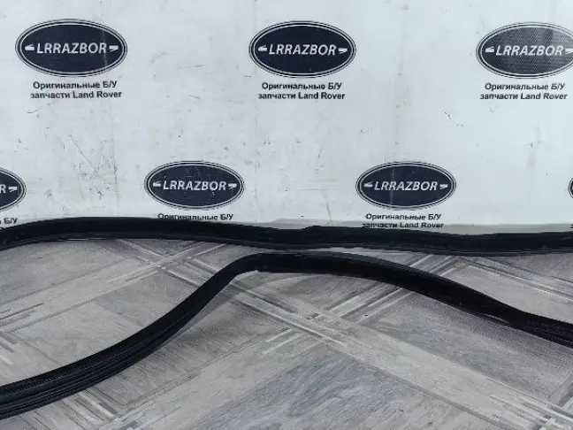 Уплотнитель двери Land Rover Evoque L538