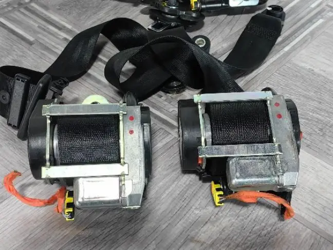 Ремень безопасности Range Rover Sport L494