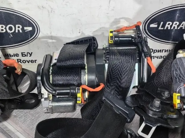 Ремень безопасности Range Rover Sport L494