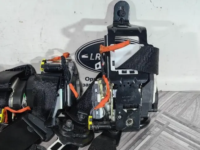 Ремень безопасности Range Rover Sport L494