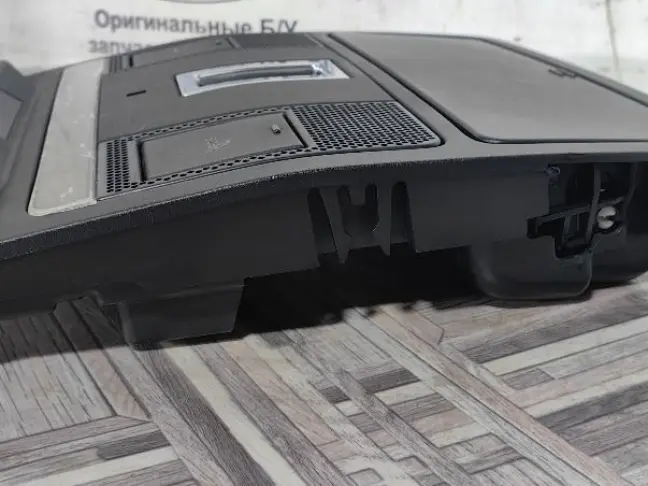 Плафон салонный Land Rover Evoque L538