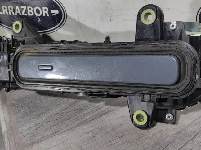 Ручка двери правая перед Range Rover Evoque L551