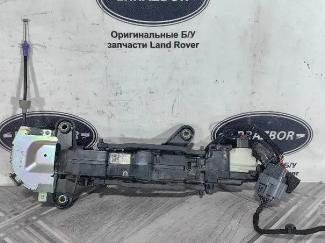 Ручка двери правая перед Range Rover Evoque L551