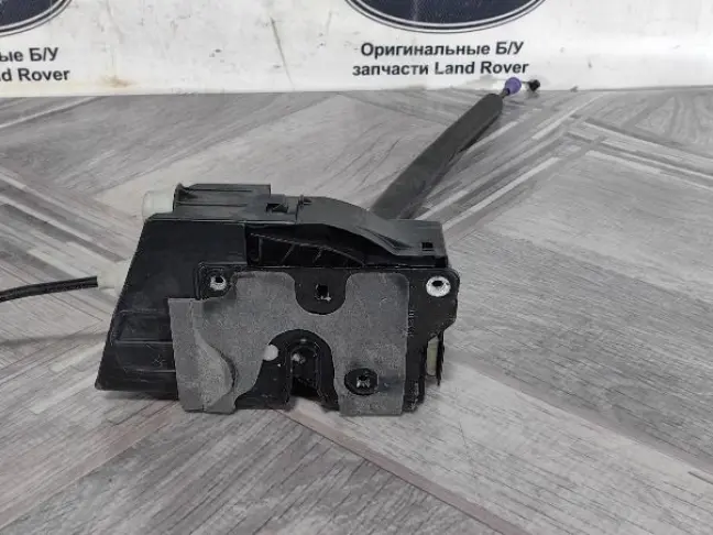 Замок правый задний Range Rover Evoque L551