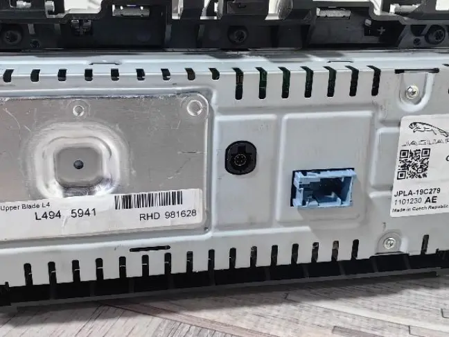 Бортовой монитор Range Rover Sport L494