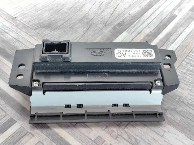 Информационный дисплей Range Rover Sport 2 L494