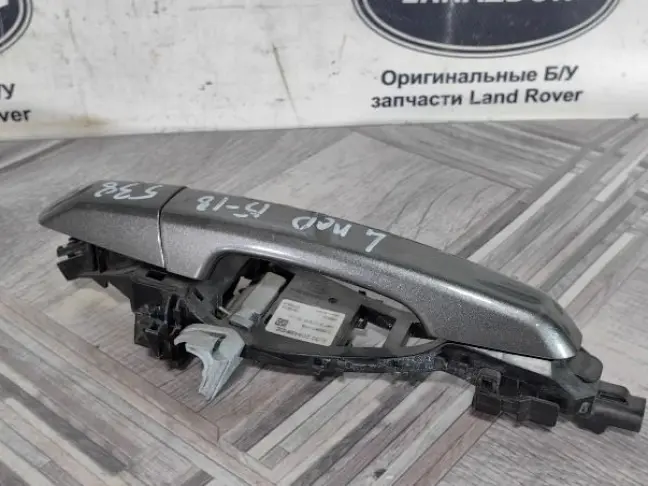 Ручка двери передняя левая Land Rover Evoque 1