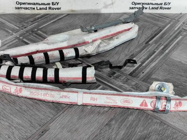 Шторка безопасности R Range Rover Evoque L551