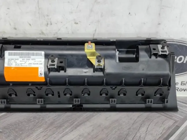 Подушка безопасности в колени Evoque 2011-2018