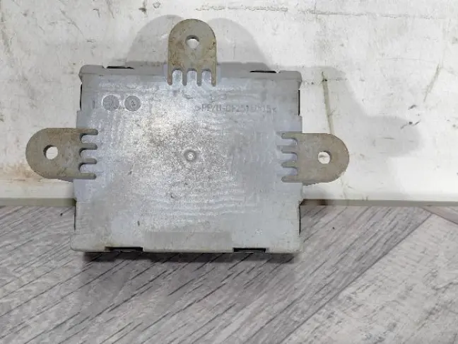 Блок управления двери Land Rover Evoque L551 2.0