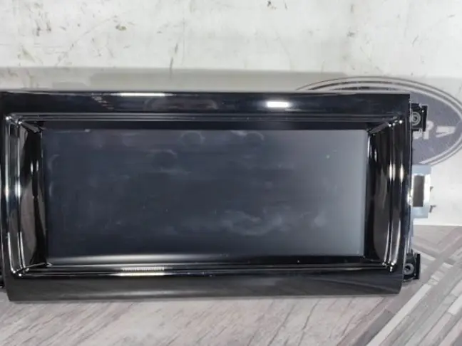 Бортовой монитор Land Rover Discovery 5 l462