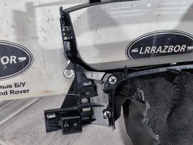Накладка на панель приборов Range Rover 4 L405
