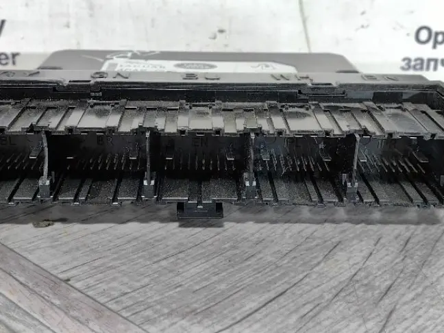 Блок управления подвеской  Range Rover Sport L494