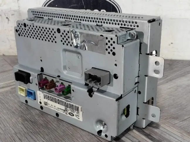 Бортовой монитор ТРЕЩИНА  Range Rover Sport L494