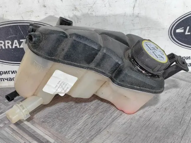 Бачок расширительный Land Rover Evoque 1 2.0D