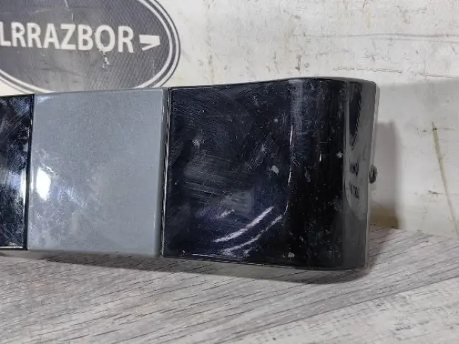 Молдинг крыла левый Land Rover Evoque L551 2.0