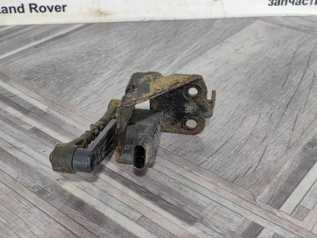 Датчик положения кузова Land Rover Evoque L551