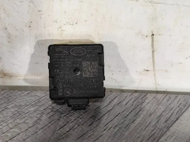 Блок доступа Land Rover Evoque 2 L551