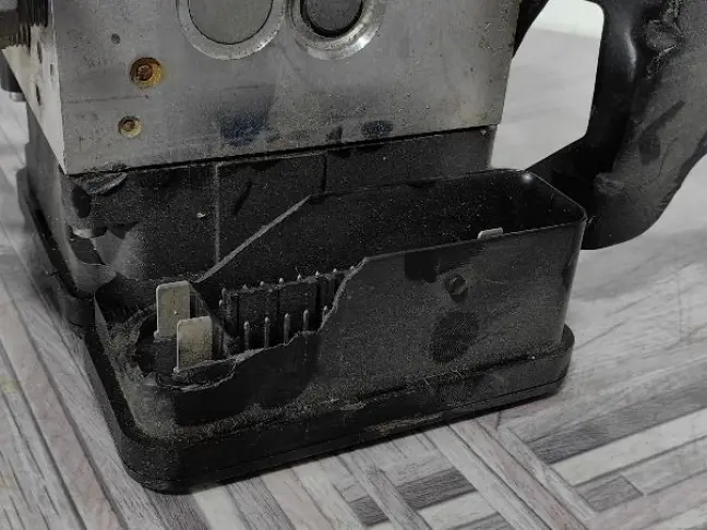 Блок управления ABS Land Rover Evoque I L538